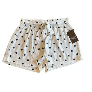 NWT Liz Banks Limited Lightweight Tie Front Shorts Black/White Polka Dot Size L